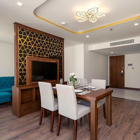 Cn Palace Boutique Hotel & Spa Дананг Екстер'єр фото
