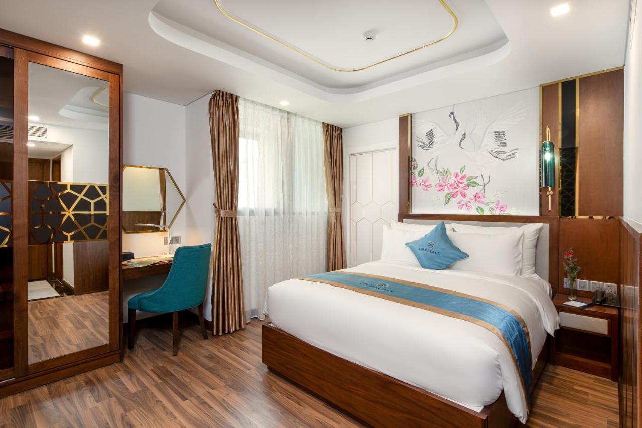 Cn Palace Boutique Hotel & Spa Дананг Екстер'єр фото